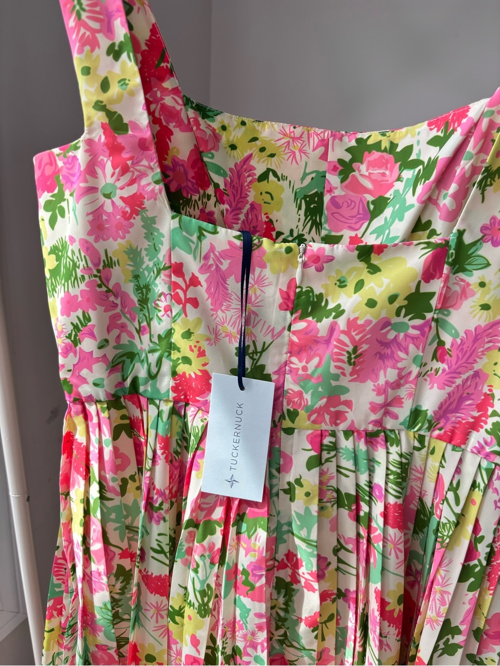 Tuckernuck Fiora Floral Pleat Fit And Flare Dress Womens Multicolor Large NWT M3 - Picture 5 of 8
